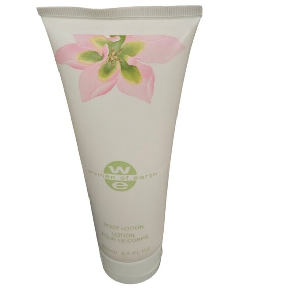 Women Of Earth Body Lotion & Perfumed Body Talc Set 200ml/6.7 Fl Oz & 75g/2.6 Oz - Picture 3 of 5